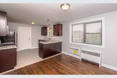 6801 N Ridge Boulevard #207, Chicago, IL 60645 - Photo 5