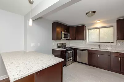 6803 N Ridge Boulevard #106, Chicago, IL 60645 - Photo 3