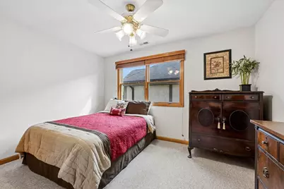 5858 N Luna Avenue, Chicago, IL 60646 - Photo 17