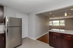 6803 N Ridge Blvd, Chicago, IL 60645 - Photo 5