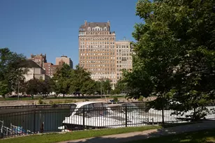 3500 N Lake Shore Dr, Chicago, IL 60657 - Photo 1