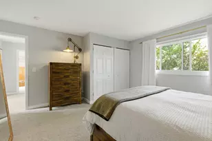 404 Dover Dr, Roselle, IL 60172 - Photo 19