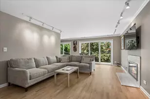 901 Hinman Ave, Evanston, IL 60202 - Photo 5