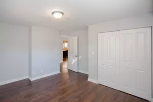6807 N Ridge Blvd, Chicago, IL 60645 - Photo 7