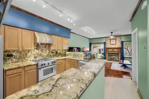 1032 Woodview Ct, Aurora, IL 60502 - Photo 19
