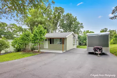 9019 Pine Avenue, Wonder Lake, IL 60097 - Photo 3
