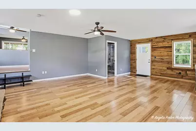9019 Pine Avenue, Wonder Lake, IL 60097 - Photo 15