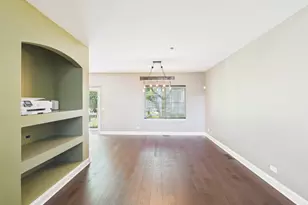 6067 Canterbury Ln, Hoffman Estates, IL 60192 - Photo 11