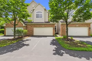 6067 Canterbury Ln, Hoffman Estates, IL 60192 - Photo 1