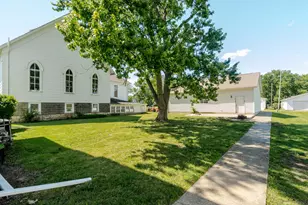 104 E 4th St, Gridley, IL 61744 - Photo 23