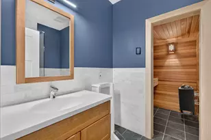 6421 Bentley Ave, Willowbrook, IL 60527 - Photo 25