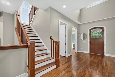 6421 Bentley Avenue, Willowbrook, IL 60527 - Photo 19