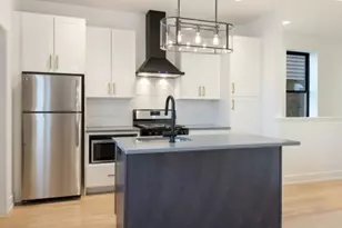 1244 W Huron St, Chicago, IL 60642 - Photo 3