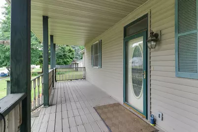 902 S Clayton Street, Bloomington, IL 61701 - Photo 5