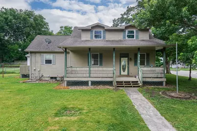 902 S Clayton Street, Bloomington, IL 61701 - Photo 1