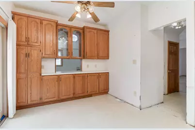902 S Clayton Street, Bloomington, IL 61701 - Photo 17