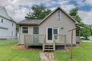 902 S Clayton St, Bloomington, IL 61701 - Photo 37