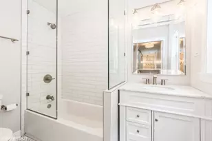 2909 N Ridgeway Ave, Chicago, IL 60618 - Photo 35