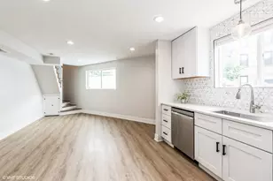 2909 N Ridgeway Ave, Chicago, IL 60618 - Photo 27