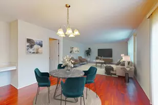 810 Vera Ln, Wheeling, IL 60090 - Photo 11