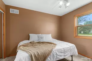 4091 E 2370th Rd, Sheridan, IL 60551 - Photo 17
