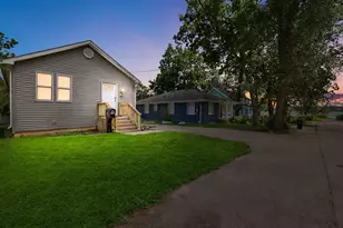 125 Burton St, Grayslake, IL 60030 - Photo 1