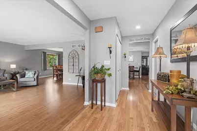 15601 Bramblewood Road, Oak Forest, IL 60452 - Photo 5