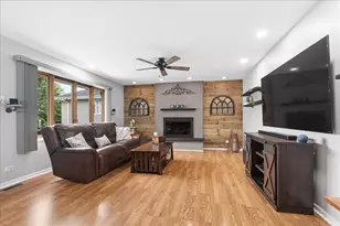 15601 Bramblewood Rd, Oak Forest, IL 60452 - Photo 9