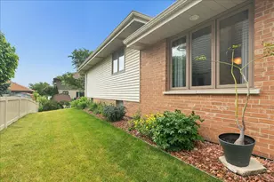 15601 Bramblewood Rd, Oak Forest, IL 60452 - Photo 35