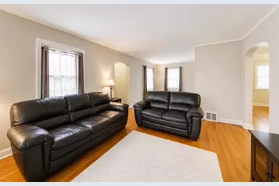 5141 N Octavia Avenue, Harwood Heights, IL 60706 - Photo 5