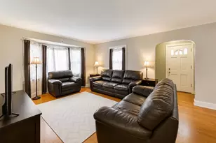 5141 N Octavia Ave, Harwood Heights, IL 60706 - Photo 7