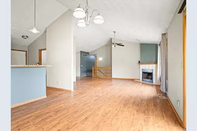 13728 Yale Bridge Road, Durand, IL 61024 - Photo 11