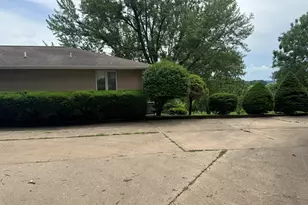 428 Overlook Ct, Geneseo, IL 61254 - Photo 3