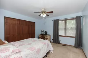 619 Yardley Ln, Hoffman Estates, IL 60192 - Photo 17