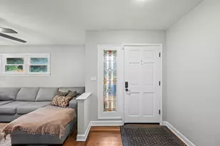 513 S William St, Mount Prospect, IL 60056 - Photo 3