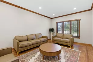 2501 Muirfield Ct, Saint Charles, IL 60174 - Photo 9