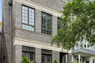 1306 W Byron St, Chicago, IL 60613 - Photo 1