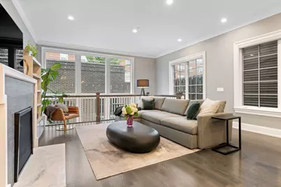 1306 W Byron Street, Chicago, IL 60613 - Photo 13