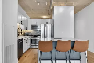 720 N Larrabee St, Chicago, IL 60654 - Photo 13