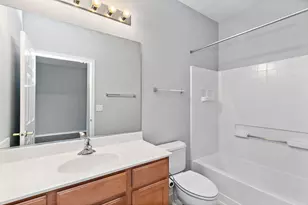 1481 Waterside Dr, Dekalb, IL 60115 - Photo 17