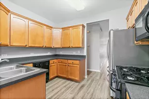 1481 Waterside Dr, Dekalb, IL 60115 - Photo 9