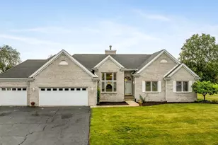 12470 Arrowwood Ln, Belvidere, IL 61008 - Photo 3