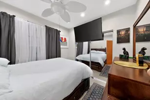 5438 W Melrose St, Chicago, IL 60641 - Photo 11