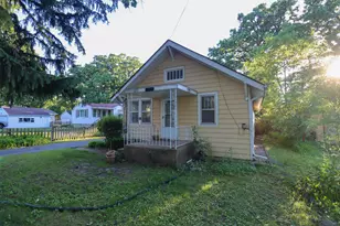 44 Oak Knoll Dr, Lake Villa, IL 60046 - Photo 1