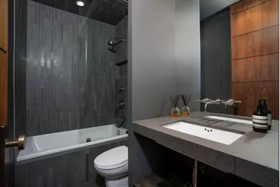 175 E Delaware Place #9210, Chicago, IL 60611 - Photo 33