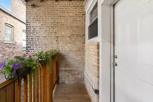 524 W Cornelia Ave, Chicago, IL 60657 - Photo 23
