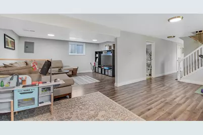 9401 S 80th Court, Hickory Hills, IL 60457 - Photo 17