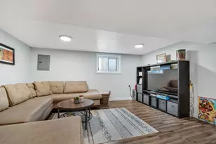 9401 S 80th Ct, Hickory Hills, IL 60457 - Photo 19