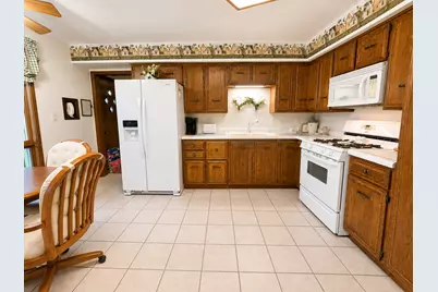 606 E Fine Street, Ashkum, IL 60911 - Photo 9