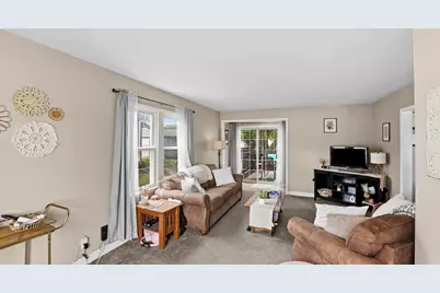 2418 Washington Street, Davenport, IA 52804 - Photo 3